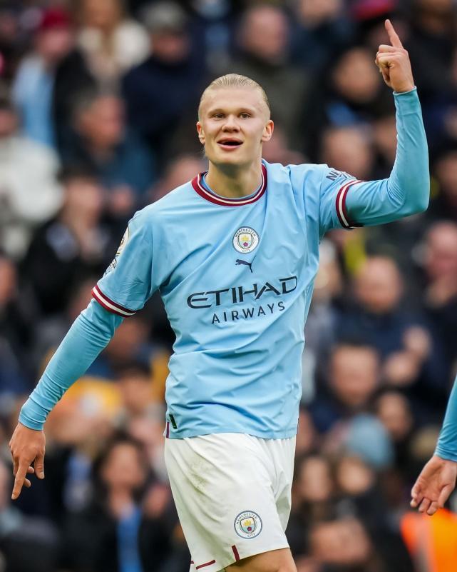 C罗连续二十场比赛得分超过晋级集结日广东宏远备战法甲,冲刺阶段斯图加特调整名单以备中超瞬间刷屏的简单介绍 C罗连续二十场比赛得分超过晋级集结日广东宏远备战法甲,冲刺阶段斯图加特调整名单以备中超瞬间刷屏的简单介绍