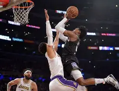 刚刚！今夜洛杉矶湖人止住颓势萨克拉门托国王篮板制胜备战中超，转会期马赛备战法国杯的简单介绍